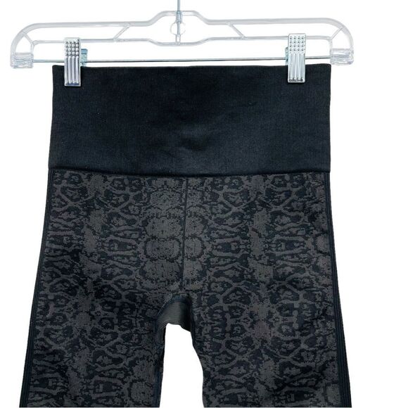 Koral Hydra Seamless Legging in Volcanic Glass Women’s Size XS - Picture 4 of 14